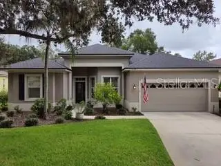 678 Lakeworth Cir, FL