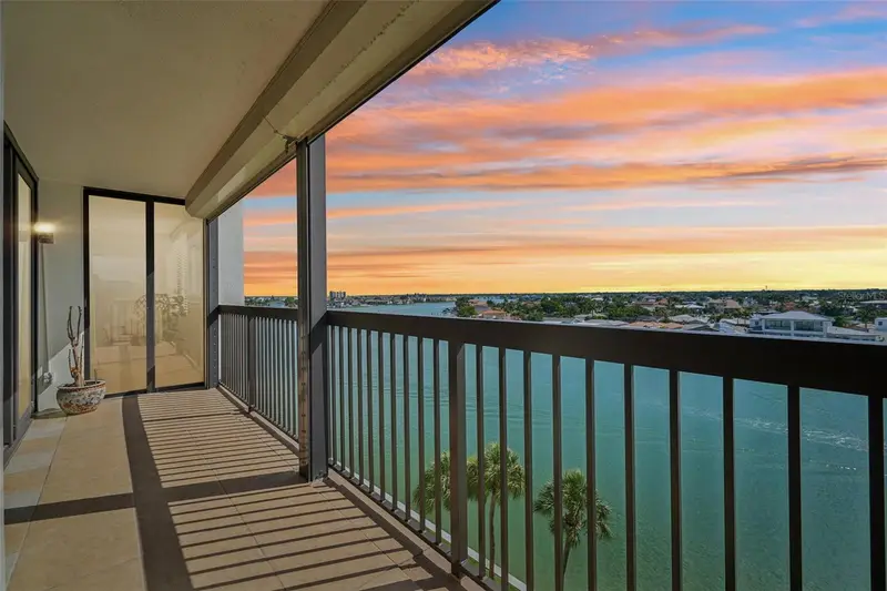 9415 Blind Pass Rd #706, FL
