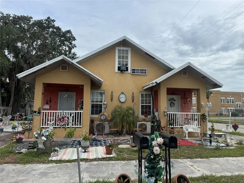 225 W Effie St, FL