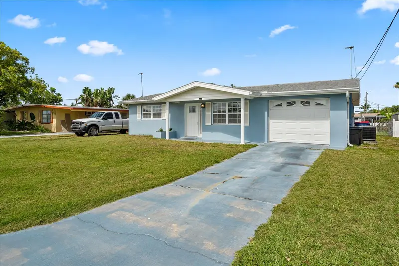 13323 Neptune Dr, FL