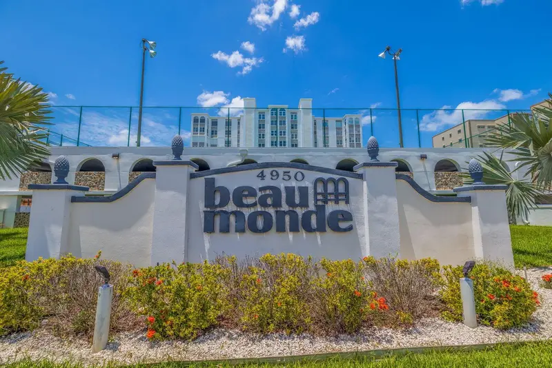 4950 Gulf Blvd #404, FL
