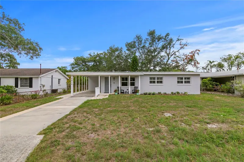 2910 W Price Ave, FL