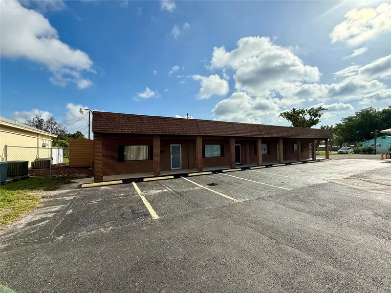 1804 W Baker St #E, FL