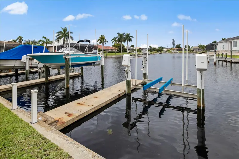 1217 Gorda Cay Ln, FL