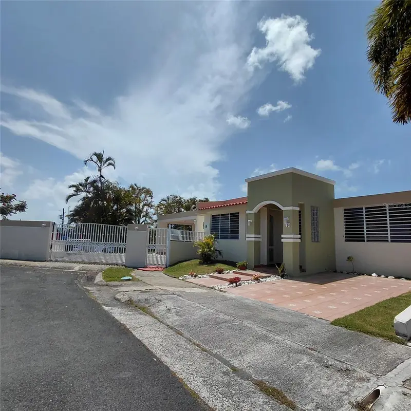 Geranio St. #J-10 Llanos De Gurabo Dev., PR