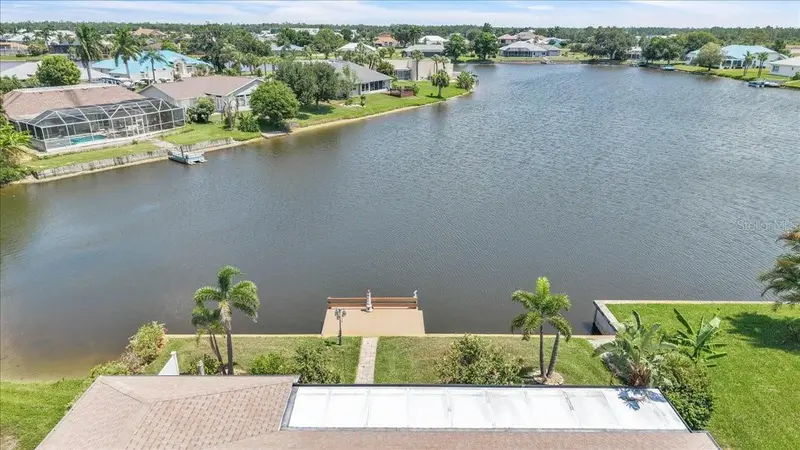 11614 Sw Courtly Manor Dr, FL