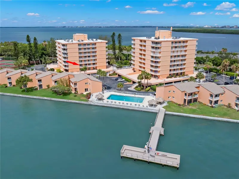 7432 Sunshine Skyway Ln S #302, FL