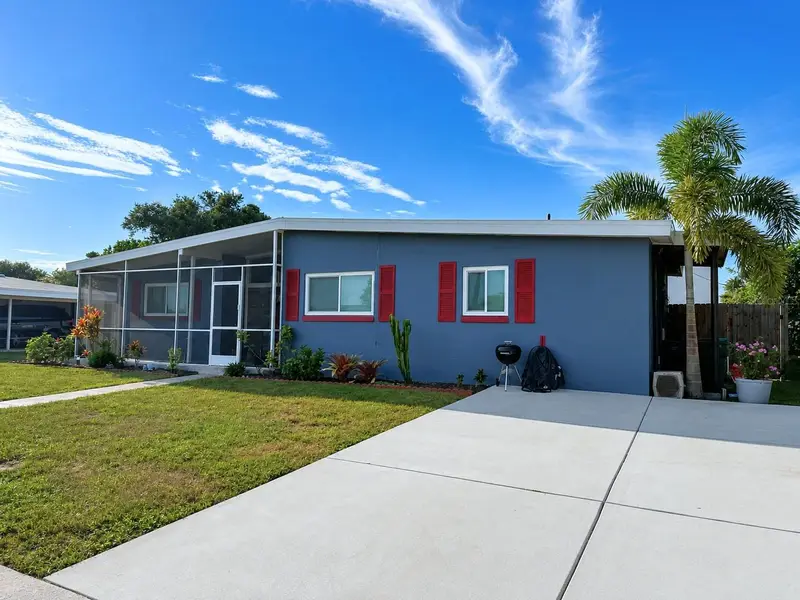 21442 Gladis Ave, FL