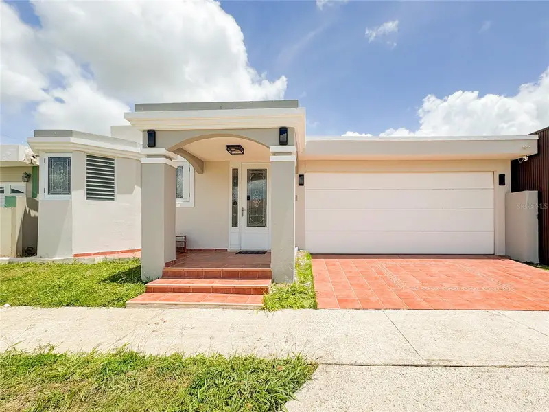 119 Esmeralda | Paseo De Santa Barbara, PR