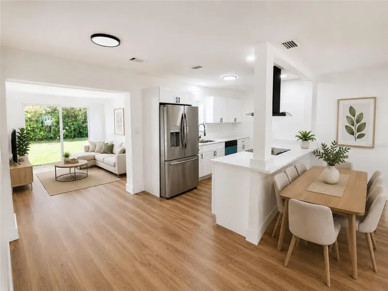 8 Flamevine Ln, FL