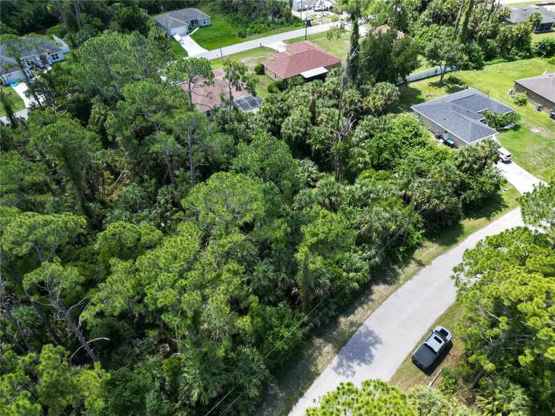 Maywood Ln, FL
