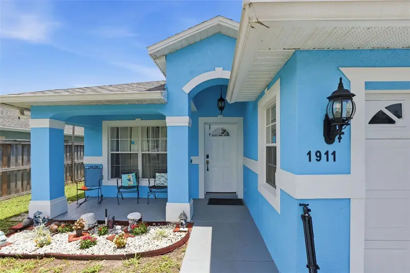 1911 S Gadsen Blvd, FL