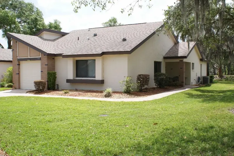 7445 Crestwood Dr, FL