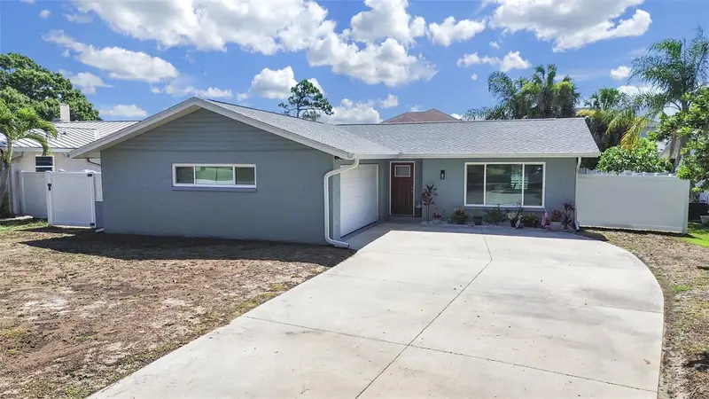 1004 Peninsula Ave, FL