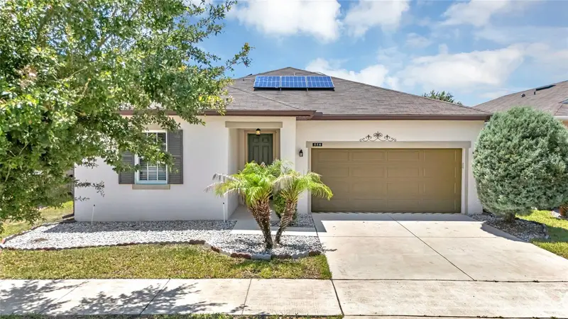 558 Meadow Pointe Dr, FL