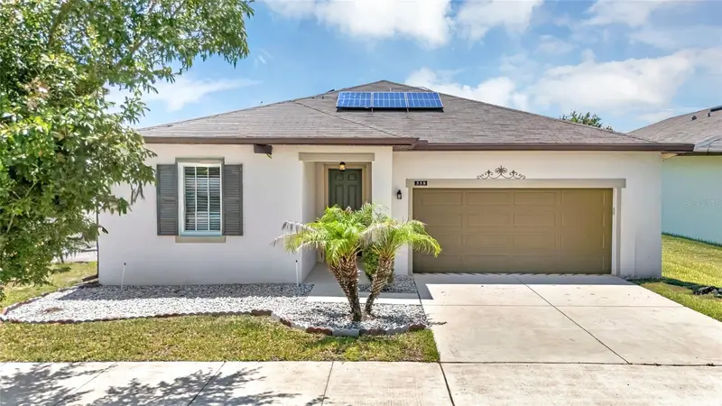 558 Meadow Pointe Dr, FL