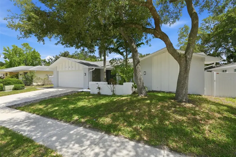 104 Nestlebranch Dr, FL