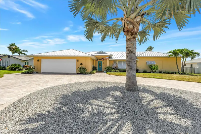 6113 45th St W, FL