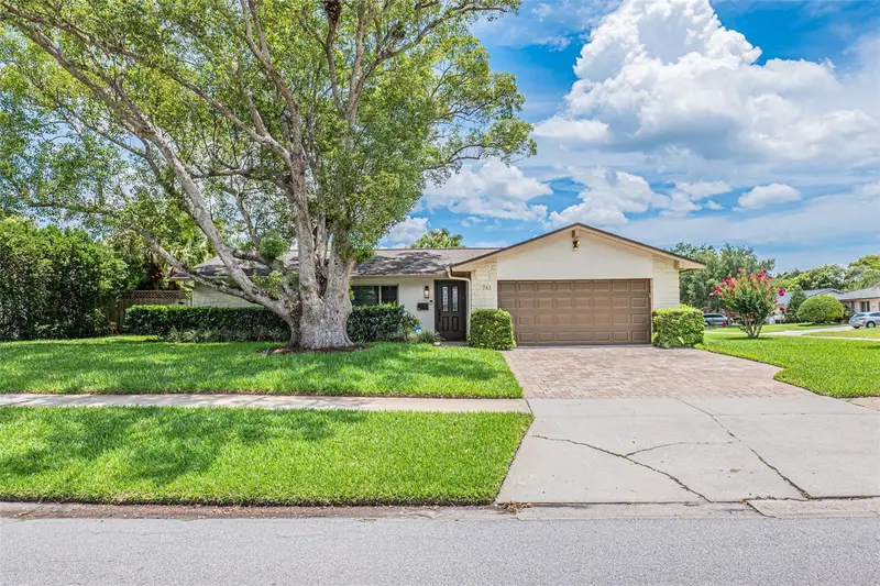 741 Brookside Rd, FL