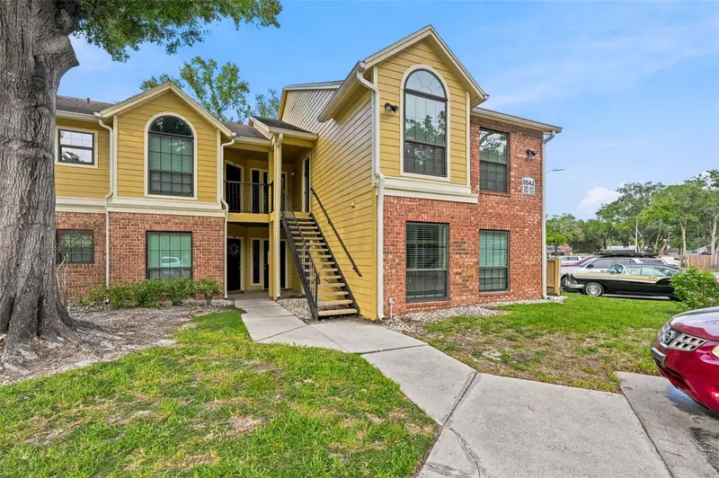 8642 Mallard Reserve Dr #101, FL