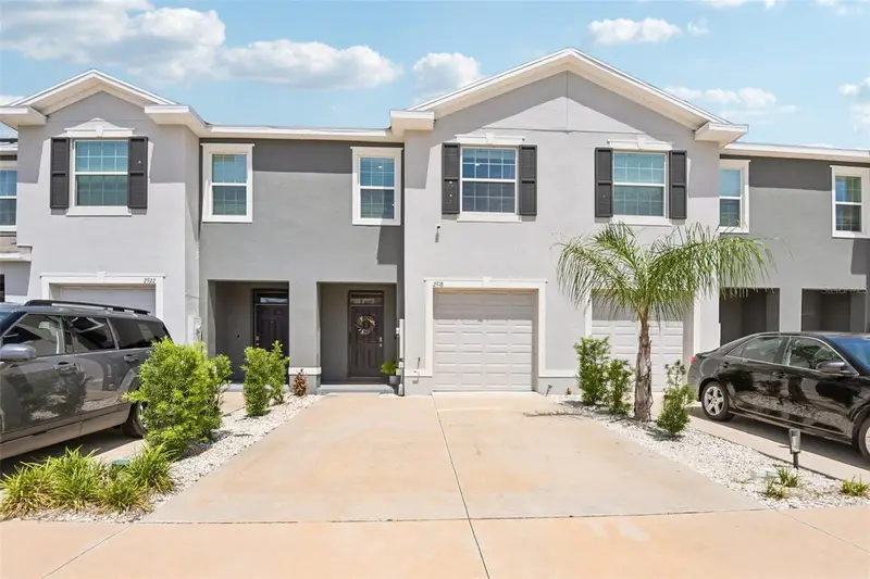 2918 Flowering Moss Run, FL
