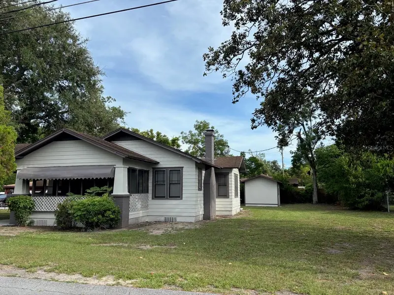 1044 W 11th St, FL