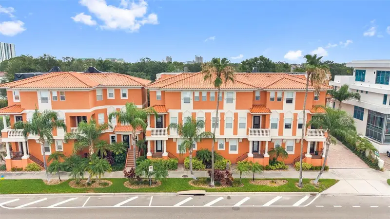 905 Villa Venicia Way, FL