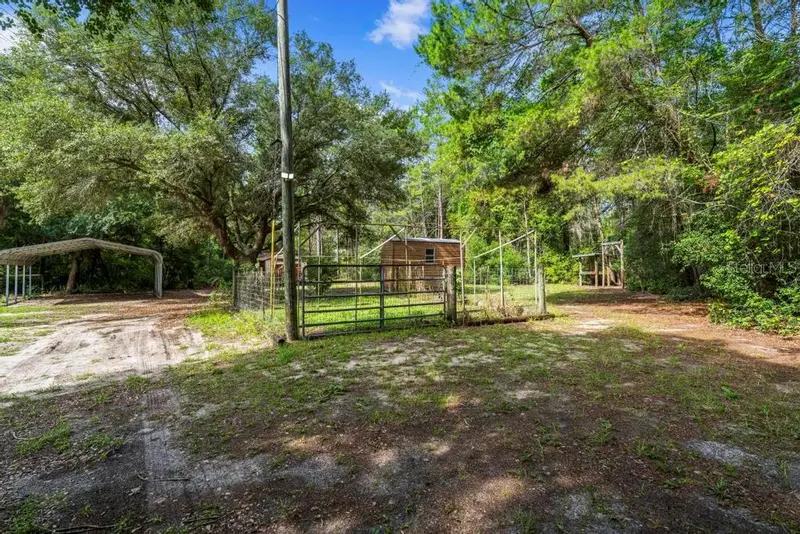 24607 Polar Bear Rd, FL