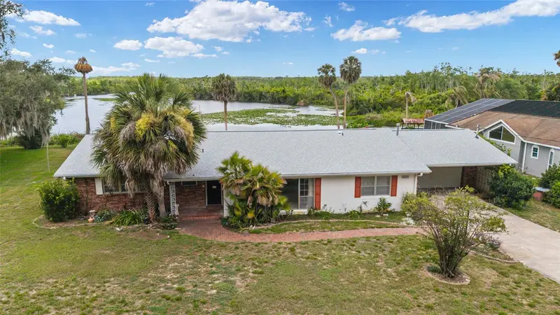 35237 Mulholland Dr, FL