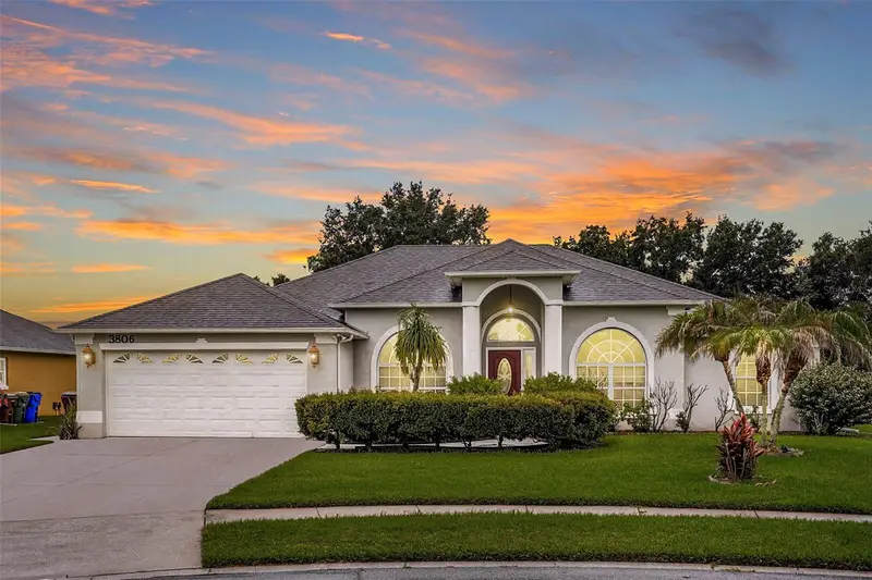 3806 Opal Cir, FL