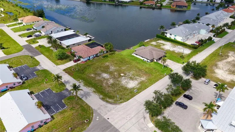 304 Sw 3rd Pl, FL