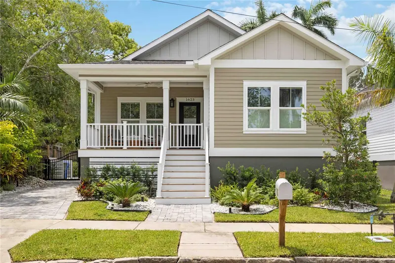 1623 8th Ave W, FL