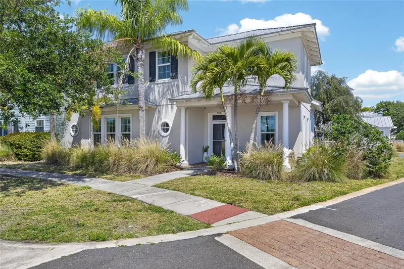 5536 Luminar Pointe Ln, FL