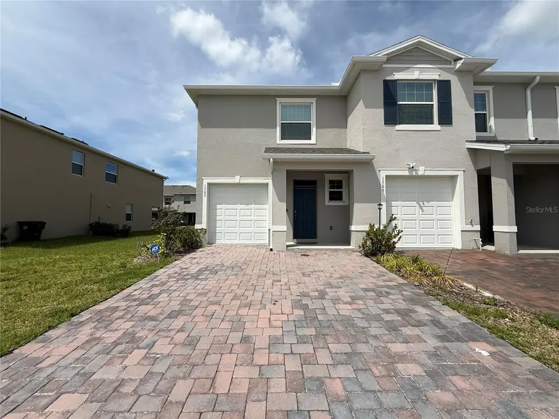 1503 Isleta Loop, FL