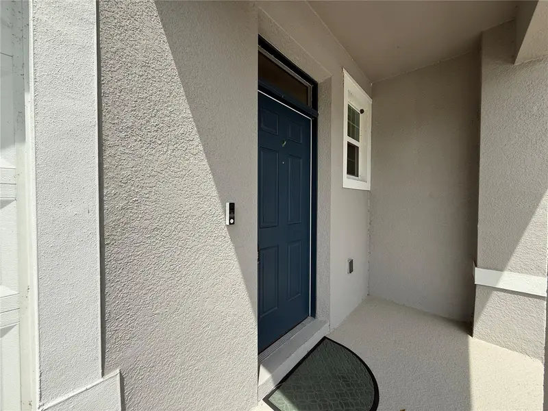 1503 Isleta Loop, FL
