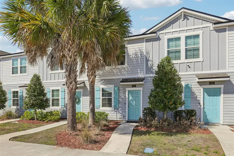 70 Whispering Brook Dr, FL