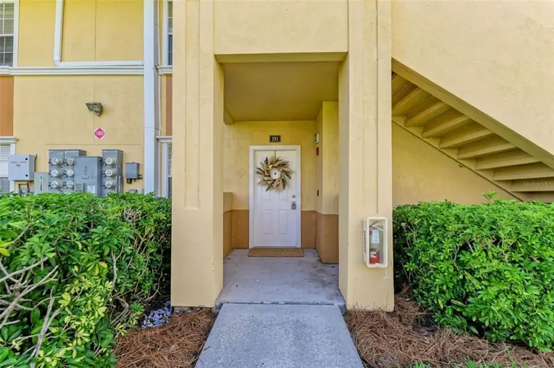 1195 Villagio Cir #101, FL