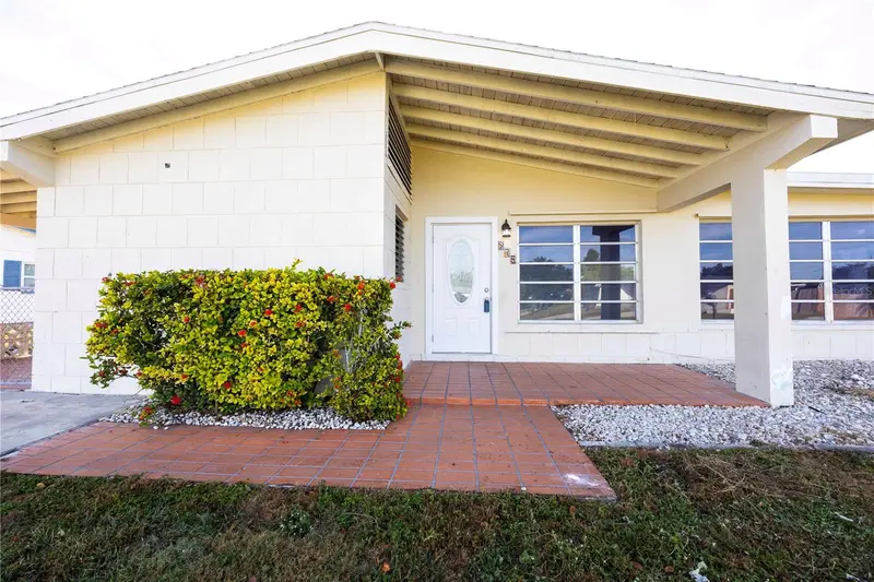 275 Lakeview Dr, FL