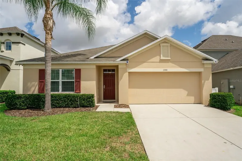 1355 Yorkshire Ct, FL