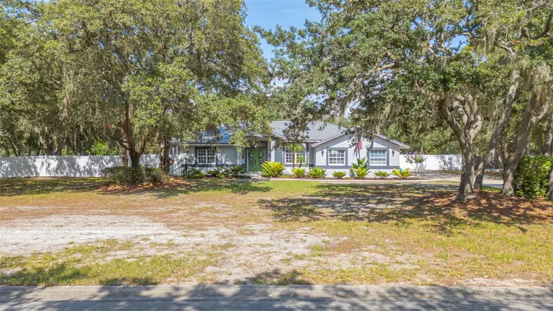 361 Lake Lenelle Dr, FL