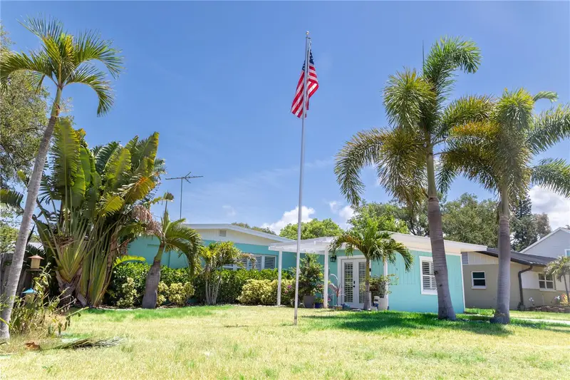 136 Maryland Ave, FL