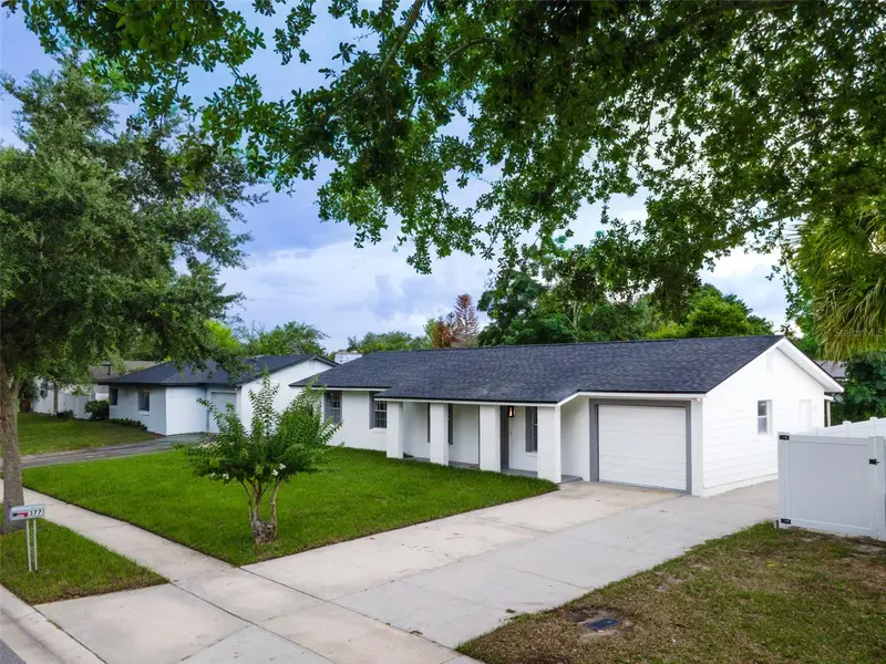 377 Jefferson Dr, FL