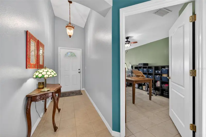 18 Oak Village Dr, FL