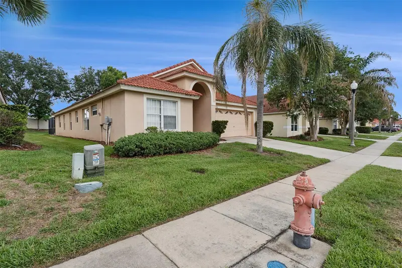 1346 Solana Cir, FL