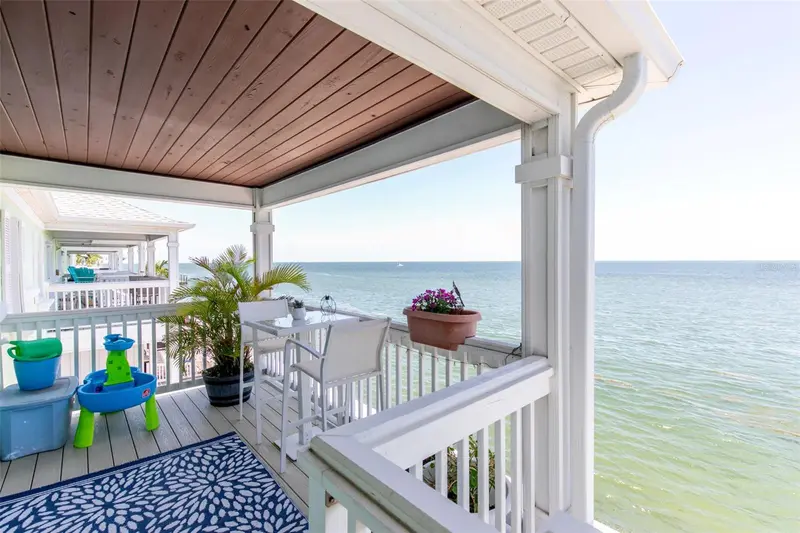 5118 Coquina Key Dr Se #C, FL