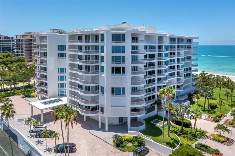 455 Longboat Club Rd #Ph8, FL