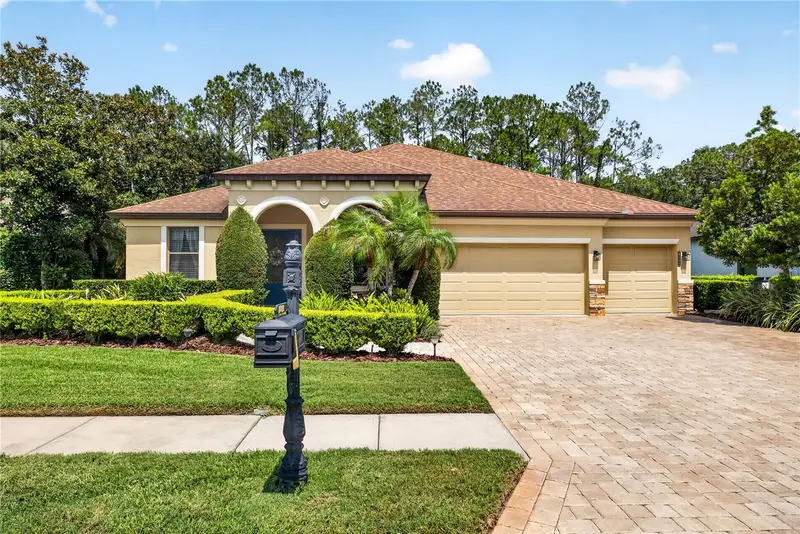 4726 Lago Vista Cir, FL