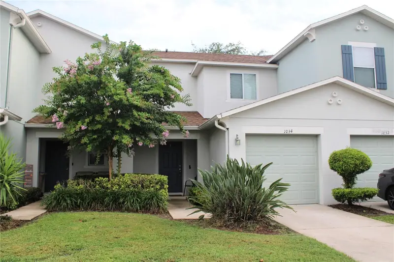 1034 Chalcedony St, FL