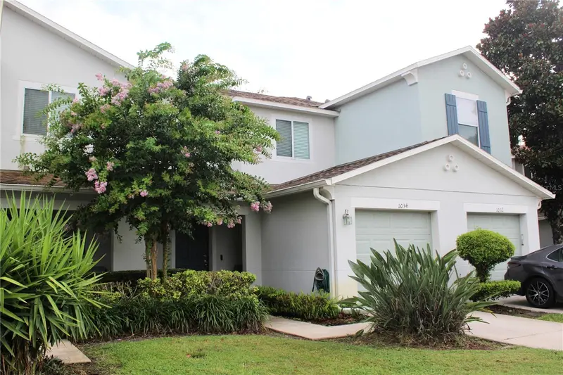 1034 Chalcedony St, FL
