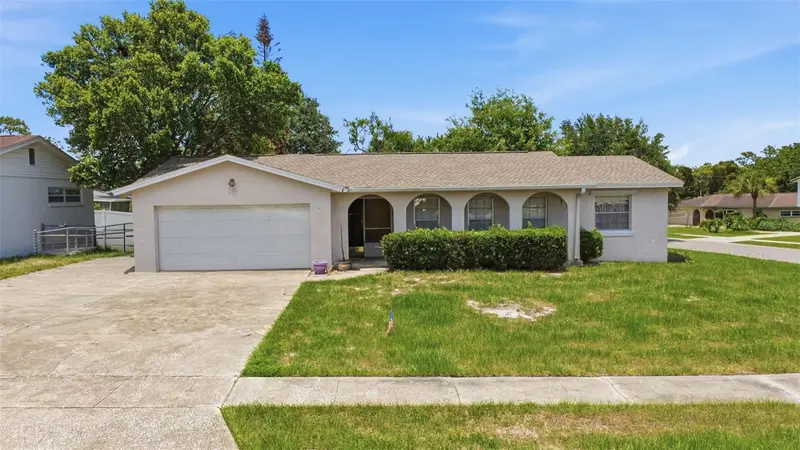 16 Apple Hill Holw, FL